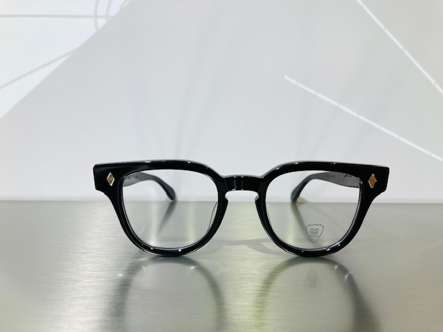 【JULIUS TART OPTICAL】BRYANの紹介です。