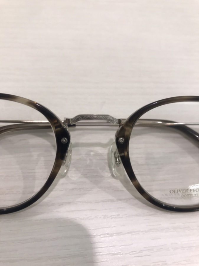 OLIVER PEOPLES 