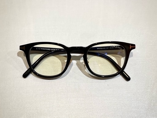 TOM FORD【JAPAN DESIGN】の新作コレクション【5725-D-B】ご紹介致します | 金沢店 | BLOG | POKER FACE  [ポーカーフェイス] 公式サイト