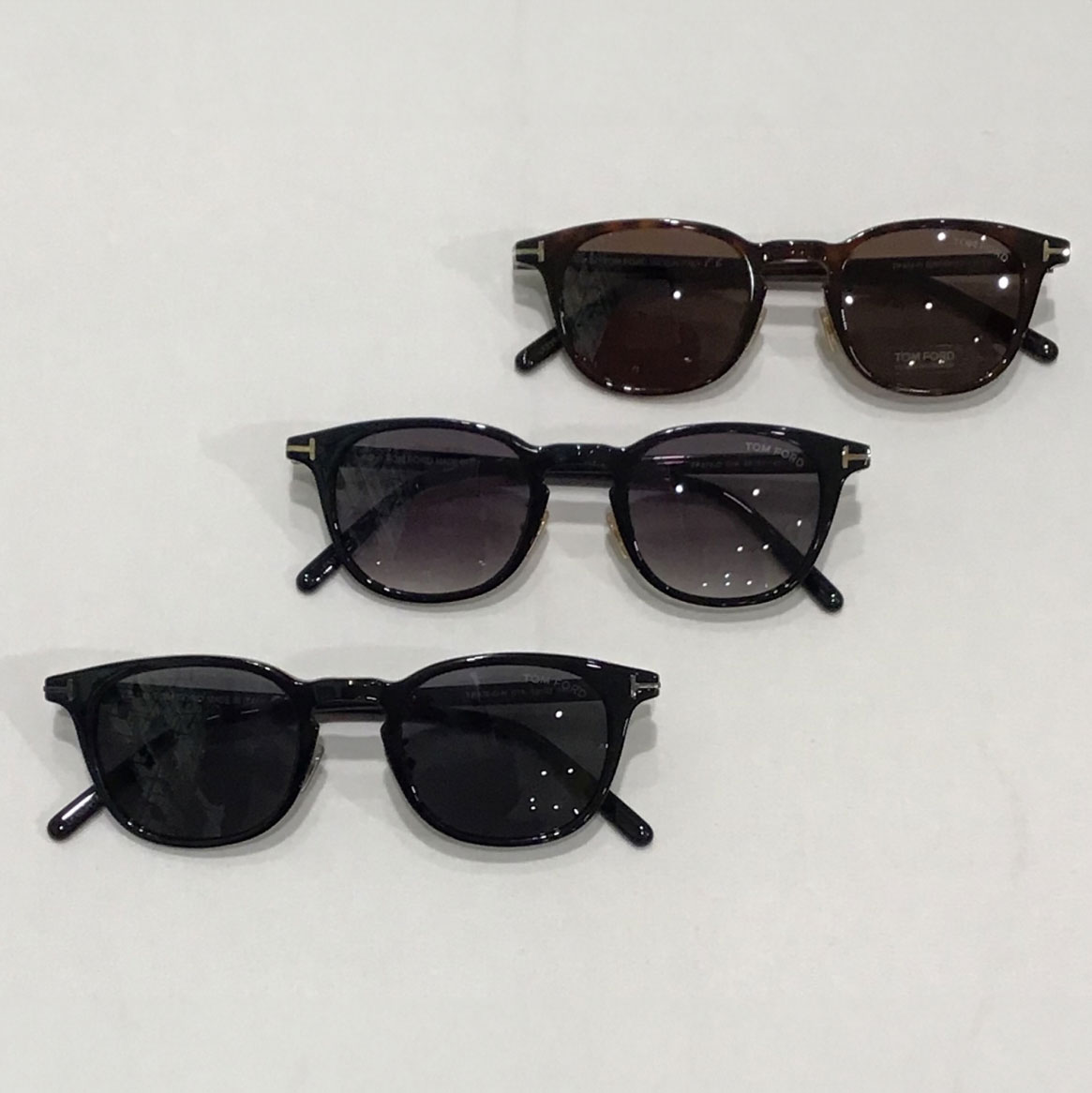 TOMFORD TF876-D-Nのご紹介です