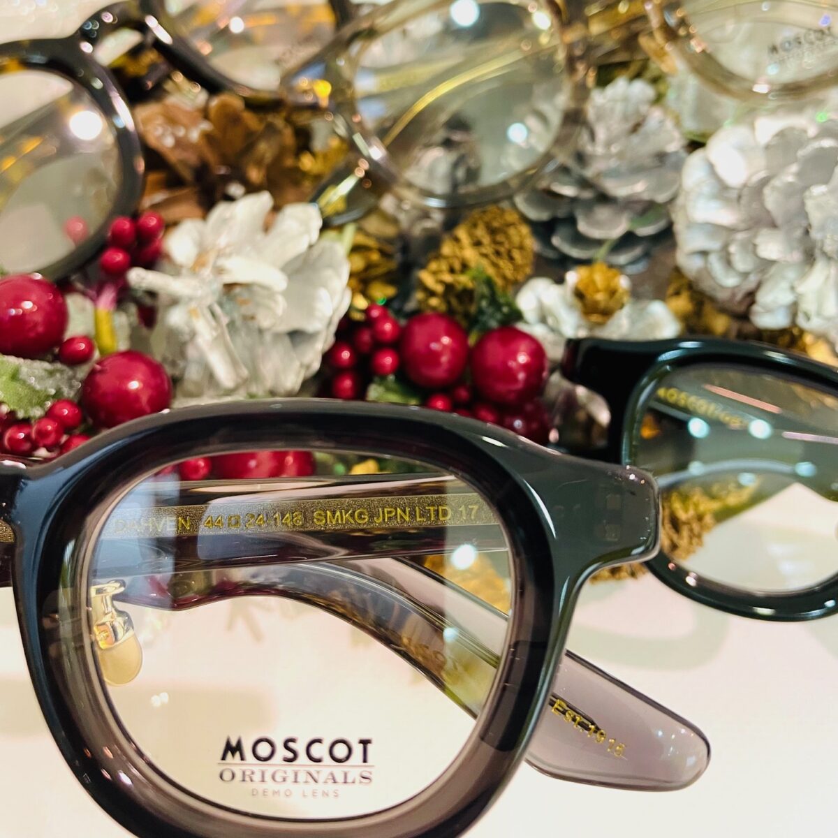 【 MOSCOT(モスコット) 】” JAPAN LIMITED 1７” ” DAHVEN(ダーヴェン) ”のご紹介！！