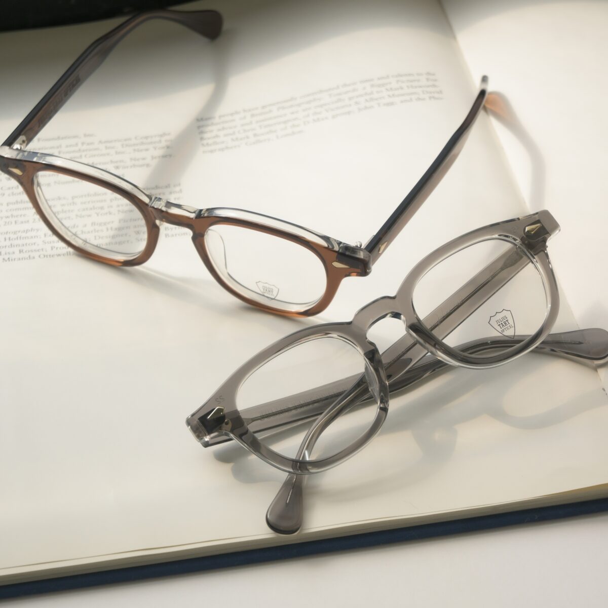 張り合わせ生地が生むカラーの妙。「AR」”Brown CrystalⅡ,Gray Crystal Ⅱ”再入荷！