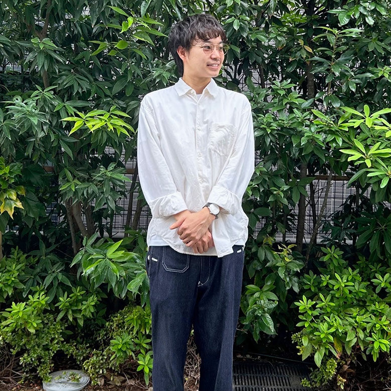 シャツスタイルにさらりと合わせたい一本！