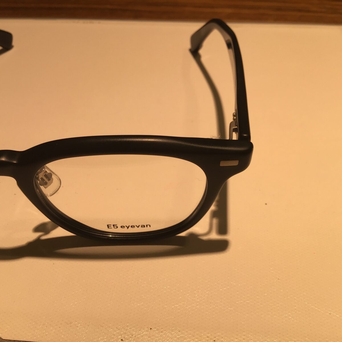 【E5EYEVAN】マットブラックがかっこいいメガネ　p16R