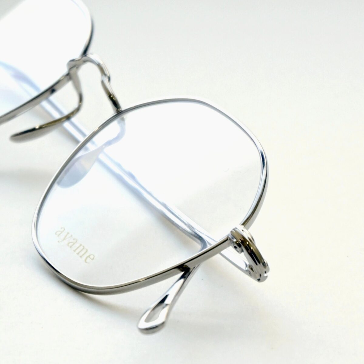 ミニマルとオリジナリティの両立。世代を問わず愛される上質な一本。【ayame for POKER FACE 35th】