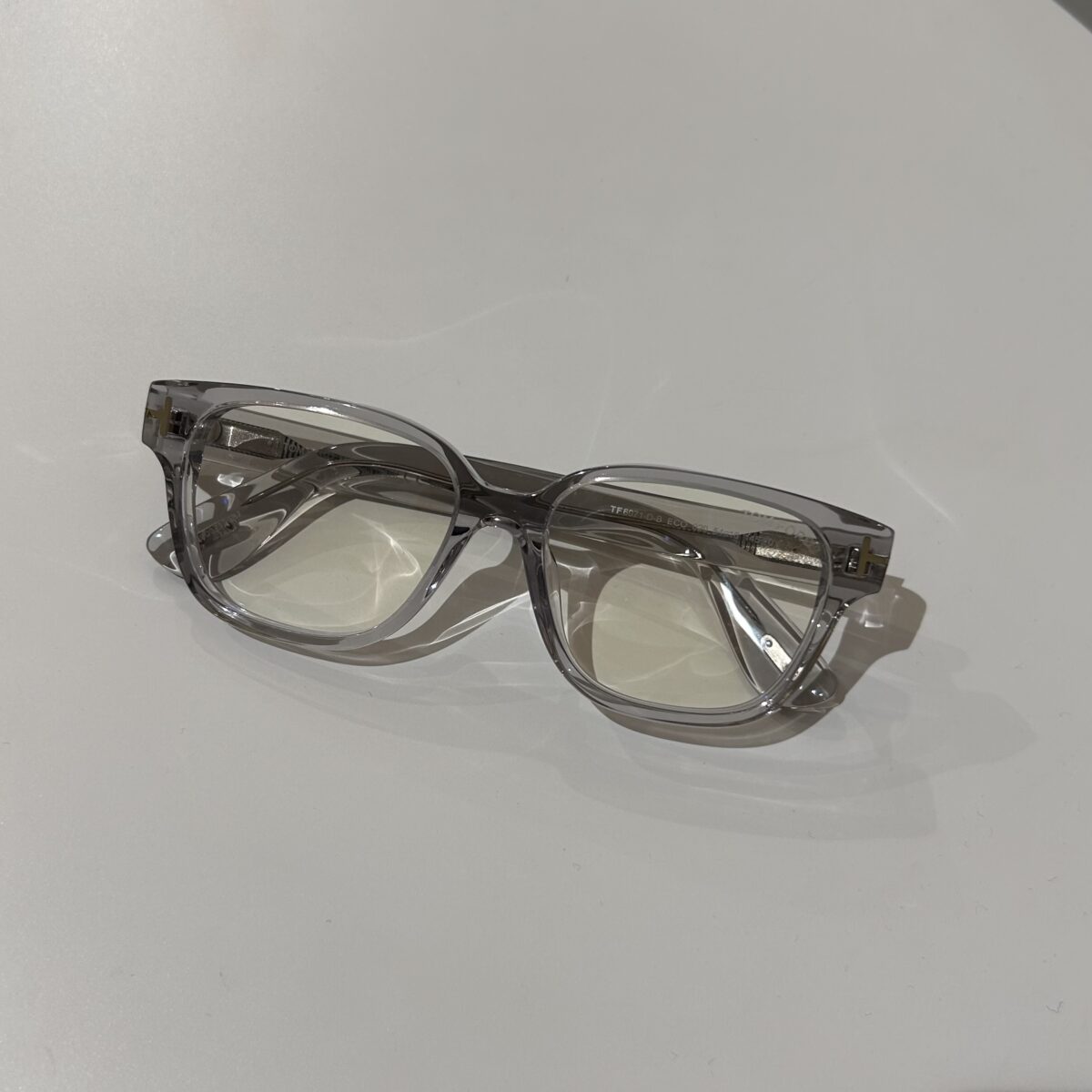 【TOM FORD】より「TF6071-D-B」のご紹介