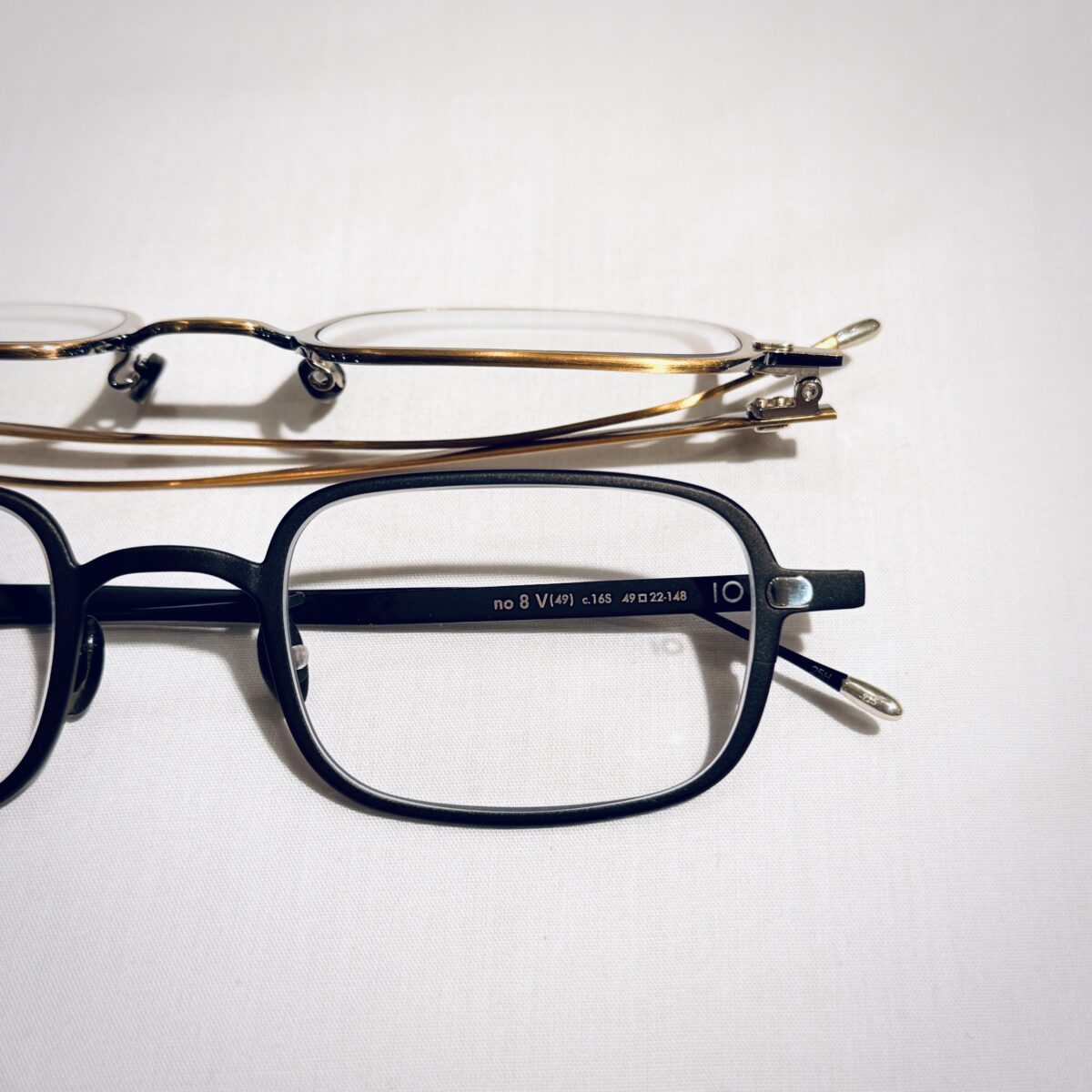 10eyevan（テンアイヴァン）　柔和な表情を与えるスクエアモデル　【NO.８ V】