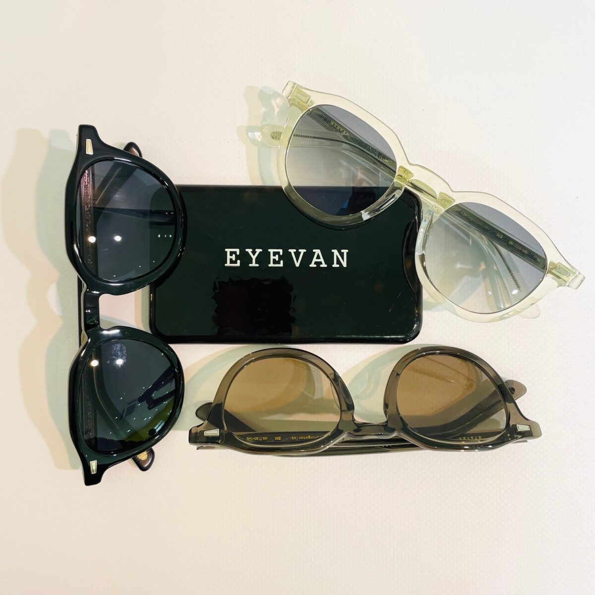 【新作入荷】【 EYEVAN(アイヴァン) 】” Livingstonリヴィントン(49) “入荷しました！！