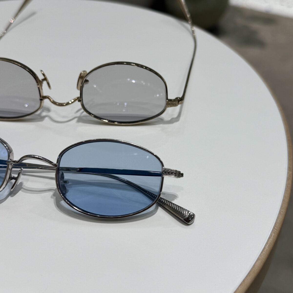 【EYEVAN】トレンドのバレルシェイプ“Thompson”