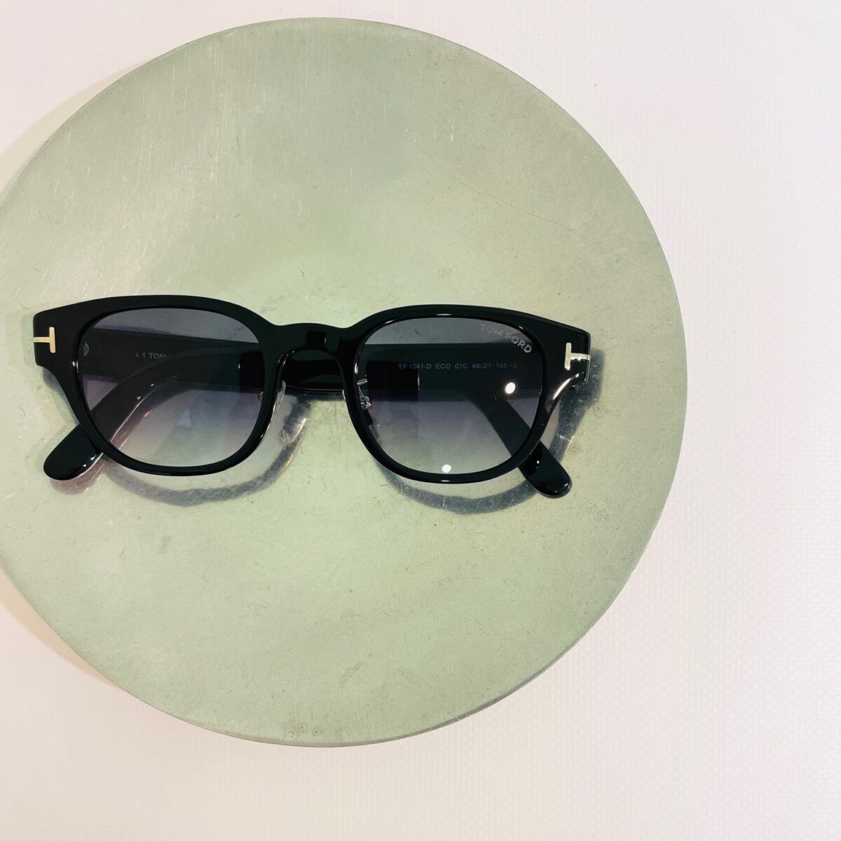 【再入荷】【 TOM FORD (トムフォード)】人気モデル” TF1041-D”のご案内！！