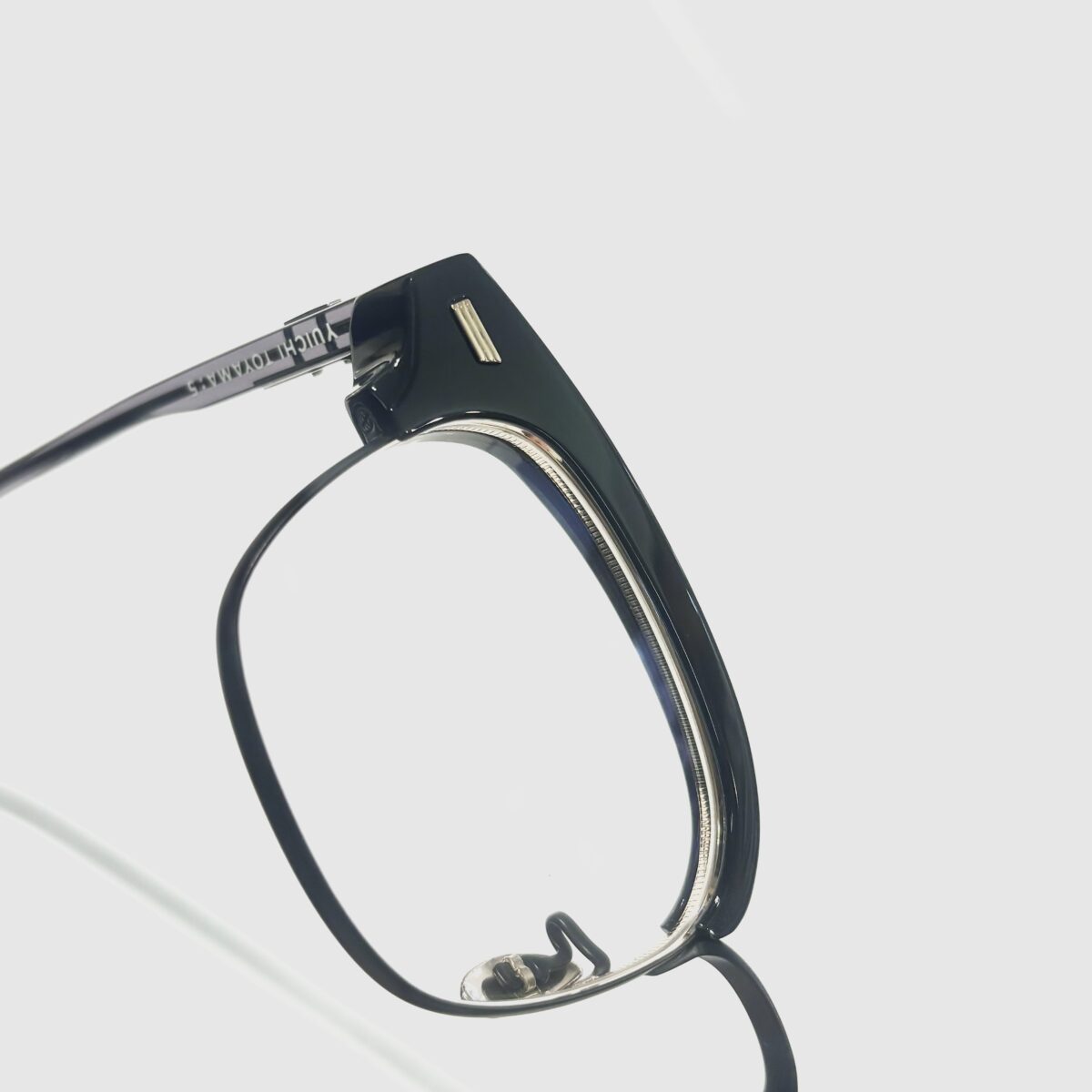 【YUICHI TOYAMA:5 】新作のサーモントフレーム入荷